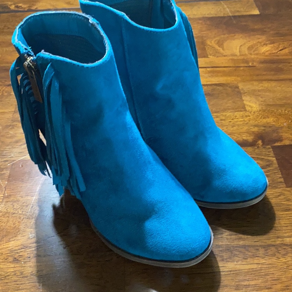 Women’s suede booty size 6 1/2 - Picture 2 of 6